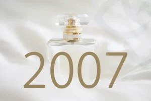 کاور عطرهای سال ۲۰۰۷ با طرح شیشه عطر