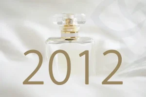 کاور عطرهای سال ۲۰۱۲ با طرح شیشه عطر